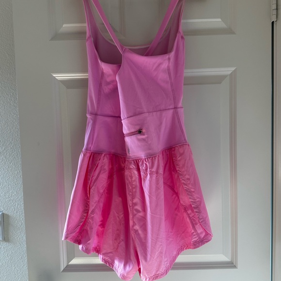 FREE PEOPLE MOVEMENT SHORT ROMPER 
SZ LG NEW CONDITION NEVER WORN - Picture 2 of 4